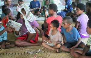 Fiji - Teaching Children of the Dawasamu Islands17