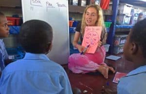 Fiji - Teaching Children of the Dawasamu Islands4