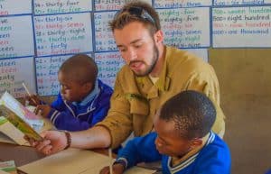 Zimbabwe - Teaching and Lion Rehabilitation in Antelope Park7