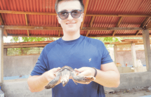 indinesia-lombok-island-sea-turtle-conservation-11