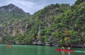vietnam-ha-long-bay-kindergarten-volunteering-cultural-program-14