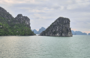 vietnam-ha-long-bay-kindergarten-volunteering-cultural-program-20