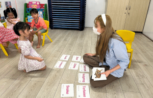 vietnam-ha-long-bay-kindergarten-volunteering-cultural-program-21