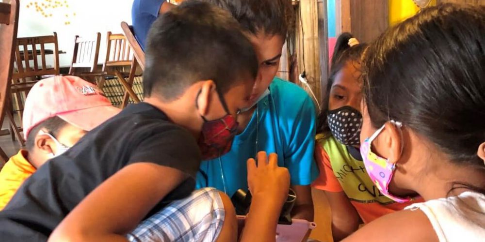Ecuador - Beach Community and Child Enrichment Program 30