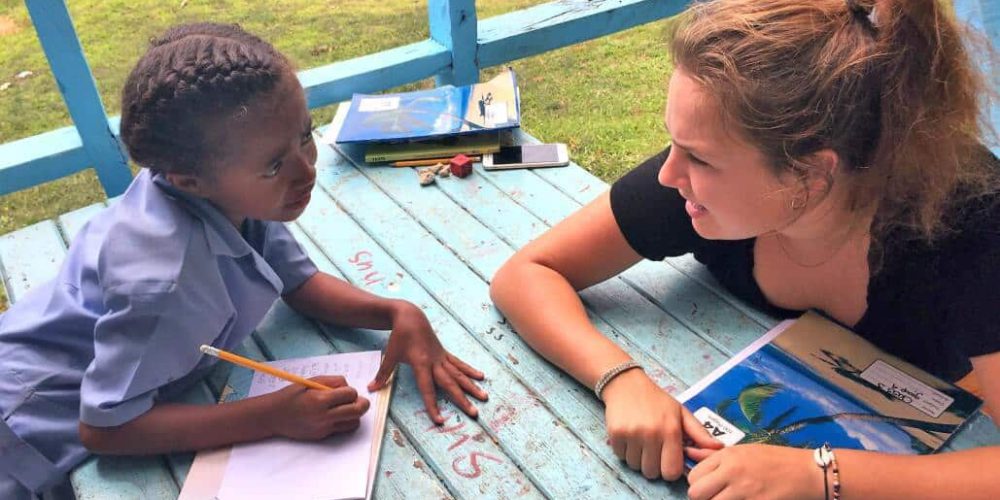 Fiji - Teaching Children of the Dawasamu Islands14