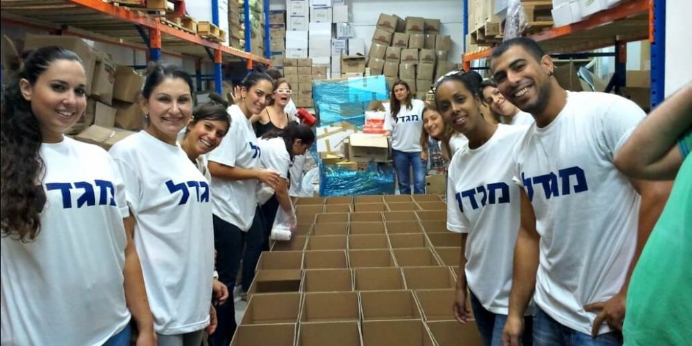 Israel - Food Baskets for Families18
