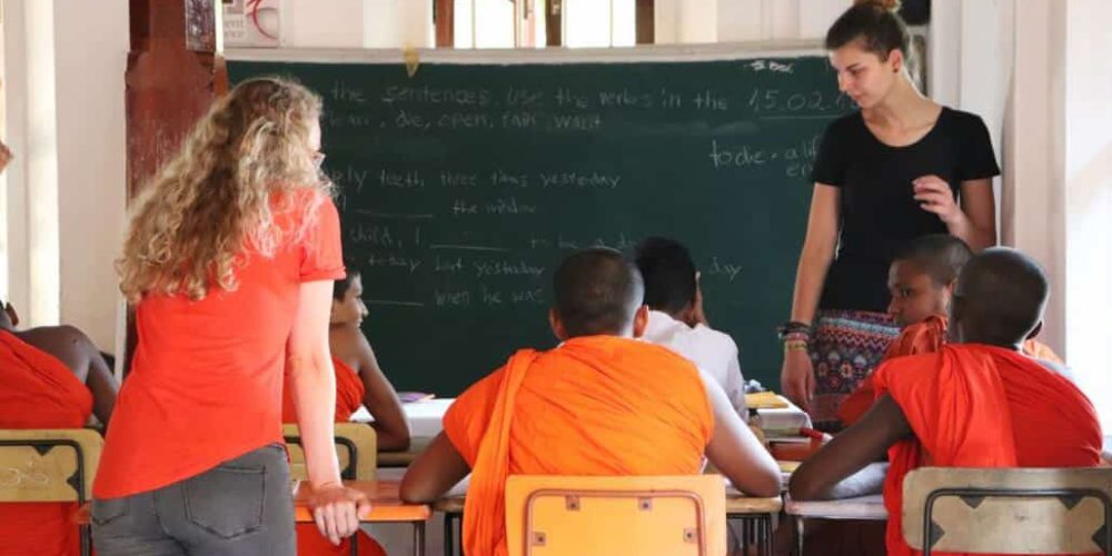 Sri Lanka - Teaching English to Buddhist Monks10