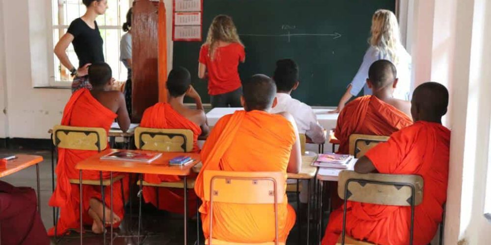 Sri Lanka - Teaching English to Buddhist Monks12