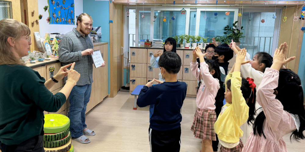 south-korea-seoul-culture-week-childcare-volunteering-19