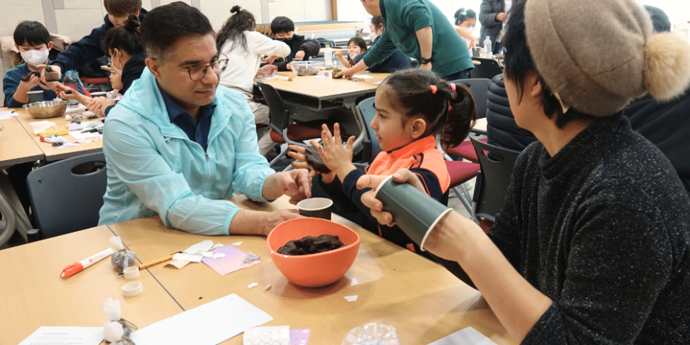 south-korea-seoul-culture-week-childcare-volunteering-5