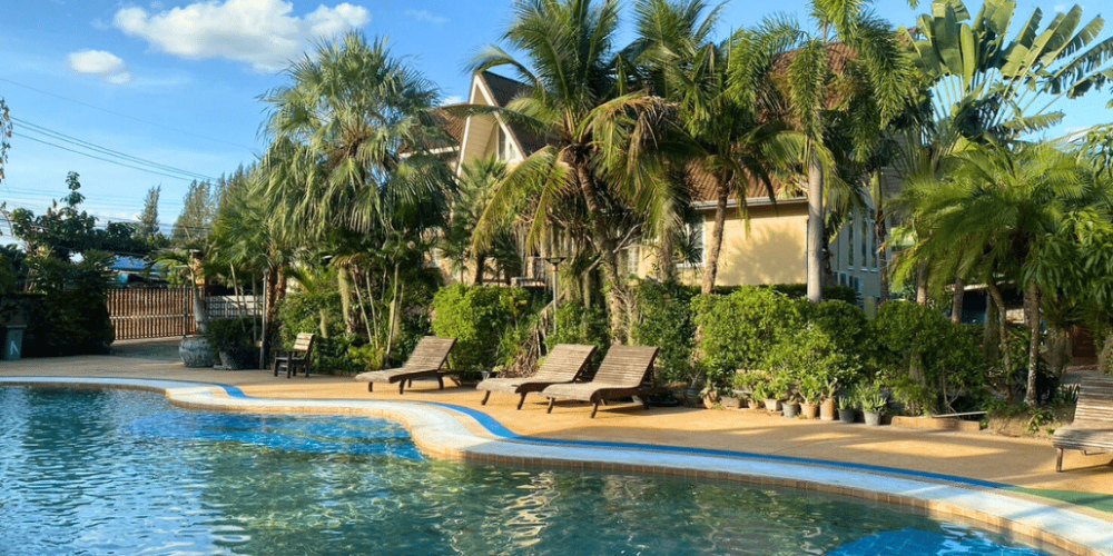 thiland-elephants-and-community-building-for-teenagers-acc23