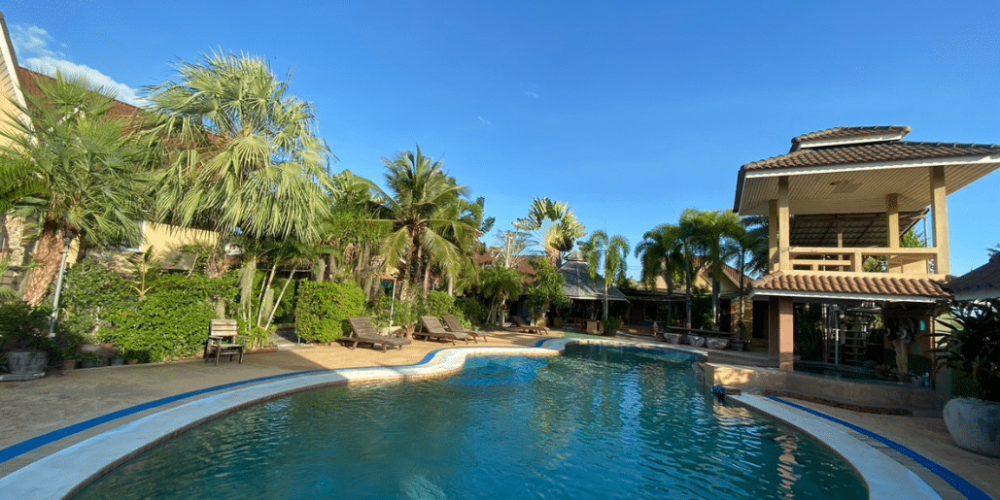 thiland-elephants-and-community-building-for-teenagers-acc28