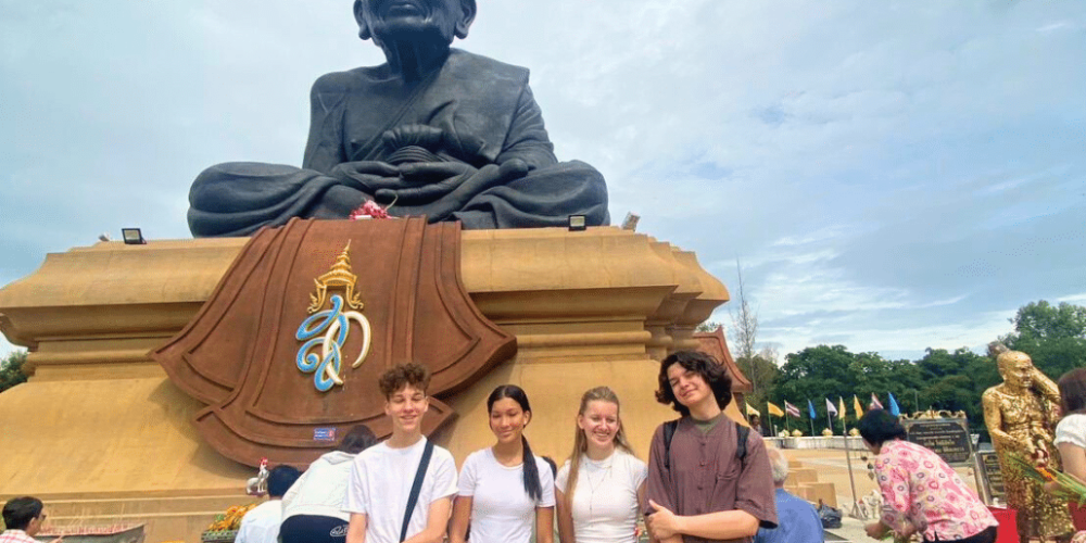 thiland-elephants-and-community-building-for-teenagers1