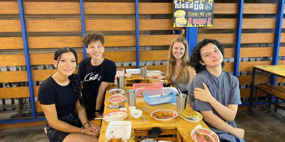 thiland-elephants-and-community-building-for-teenagers11