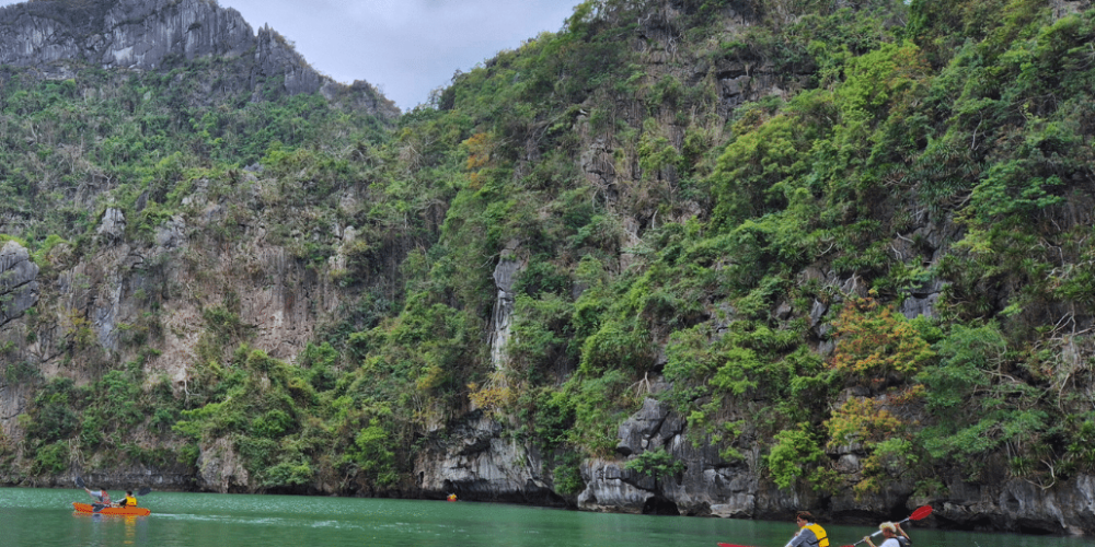 vietnam-ha-long-bay-kindergarten-volunteering-cultural-program-14