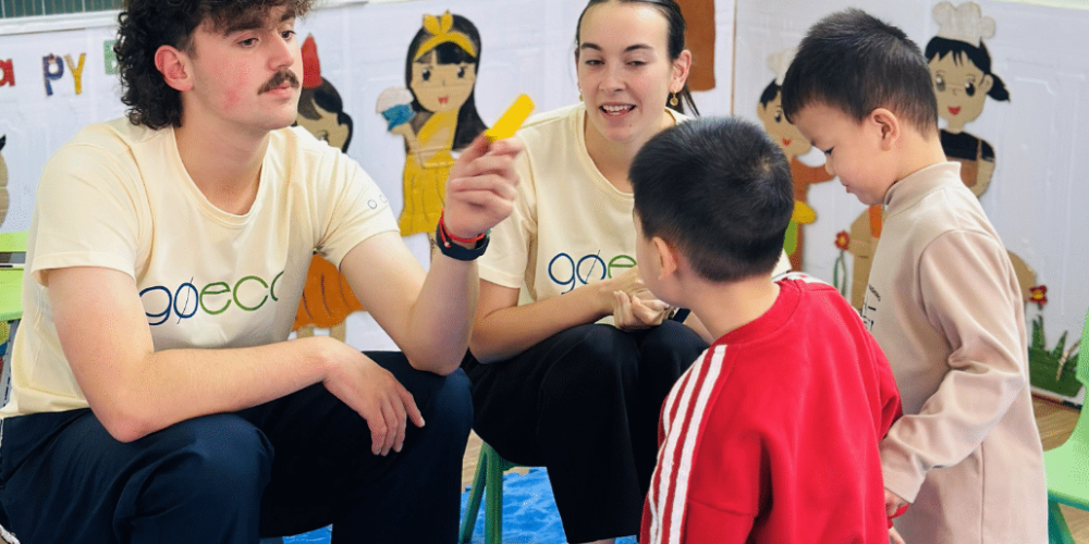 vietnam-ha-long-bay-kindergarten-volunteering-cultural-program-27